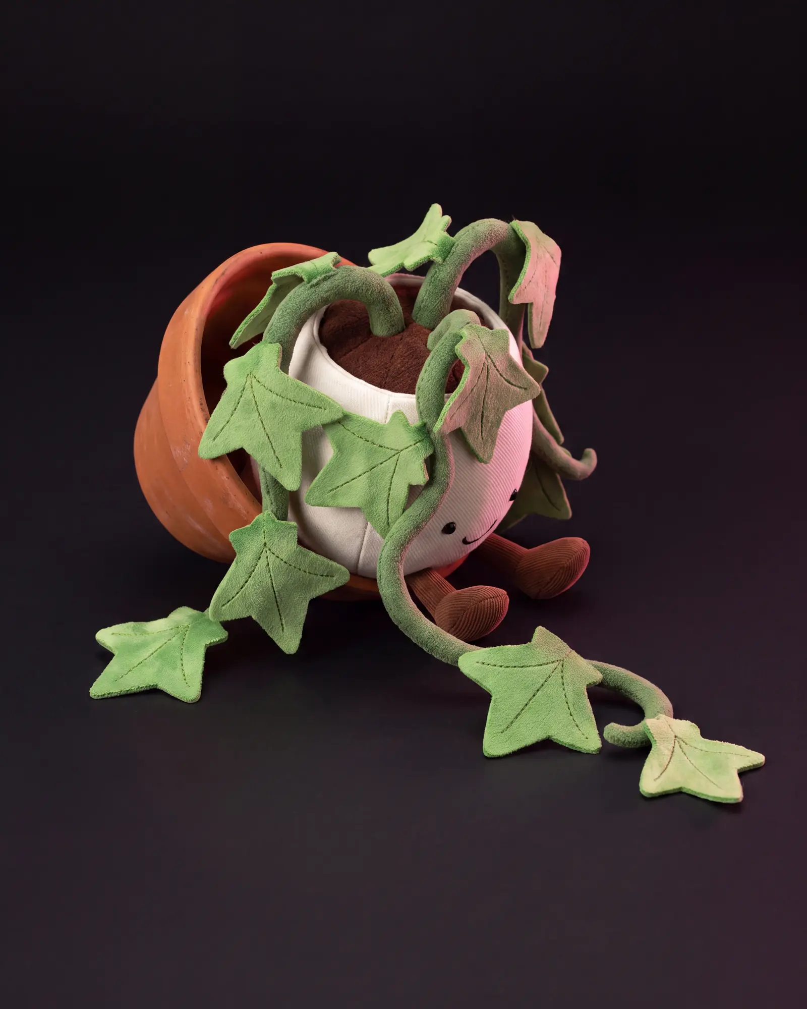 Amuseables Ivy, 두 번째 각도.