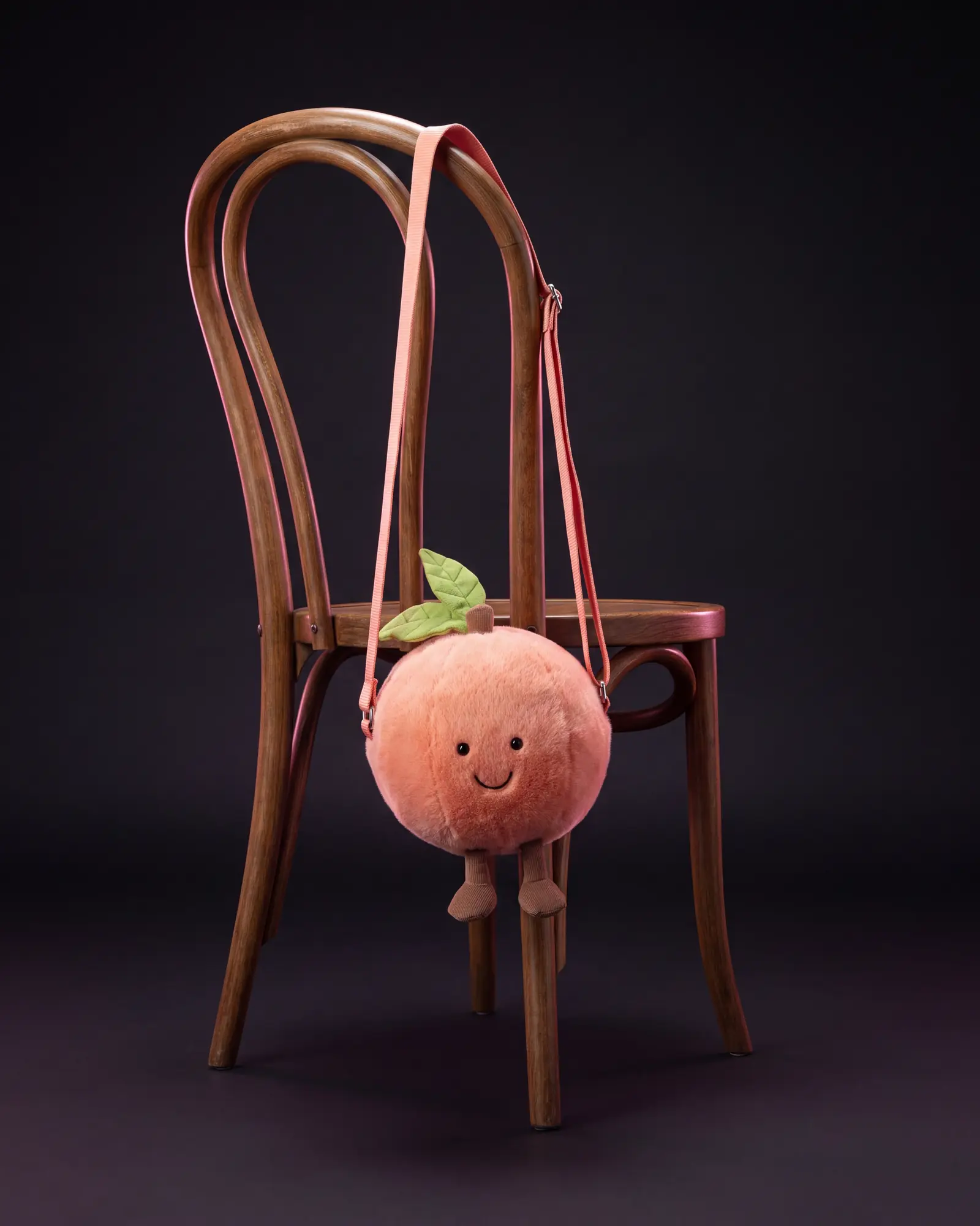Amuseables Peach Shoulder Bag, 두 번째 각도.
