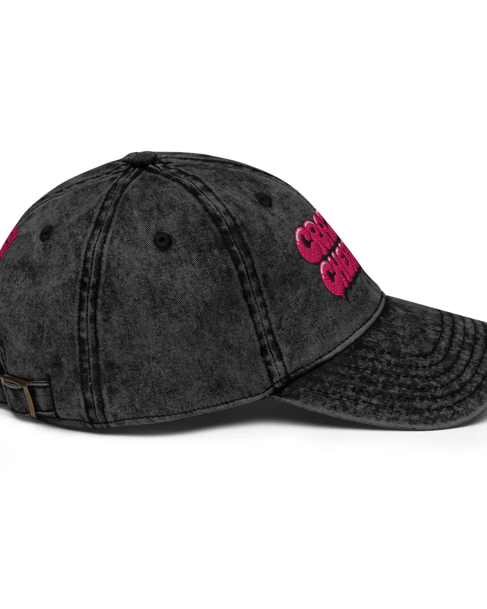 Cherry Cap 착용컷, 옆모습.