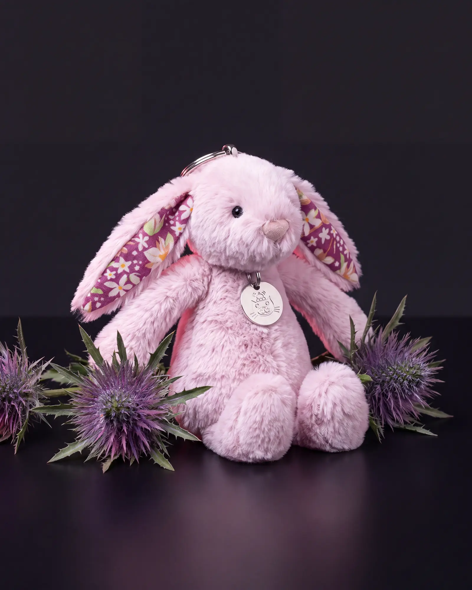 Thistlepop Blossom Bunny Bag Charm, 두 번째 각도.